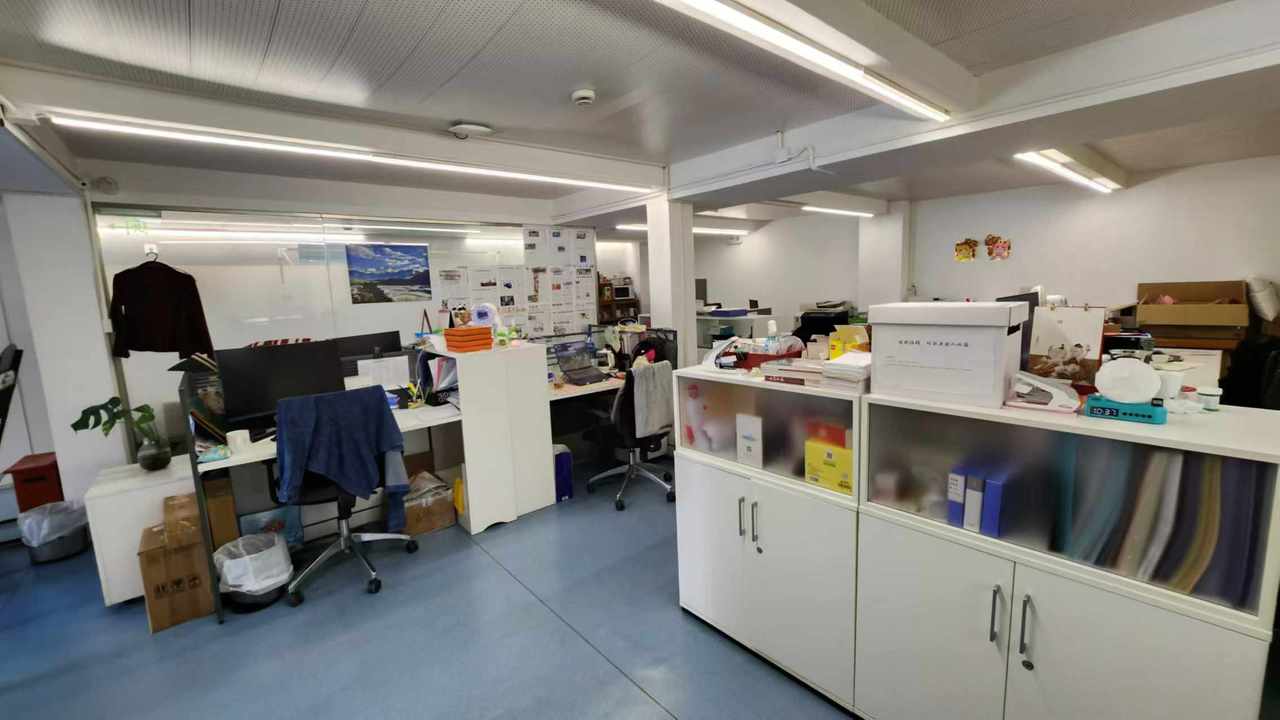 静安区地铁7号线黄金地段！800秀217㎡独户loft办公室出租（6.5元/㎡·天）