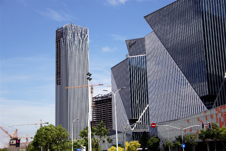 前滩中心写字楼租赁指南：陆家嘴集团核心地标，三轨交汇+国际顶配办公空间